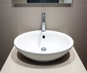 Na jakiej wysokości bateria umywalkowa